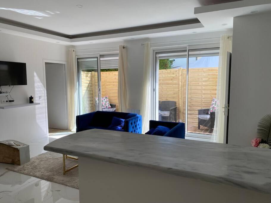 Hortillonne Apartment อาเมียงส์ ภายนอก รูปภาพ
